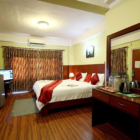 Classic Nepal Hotel Katmandou Extérieur photo
