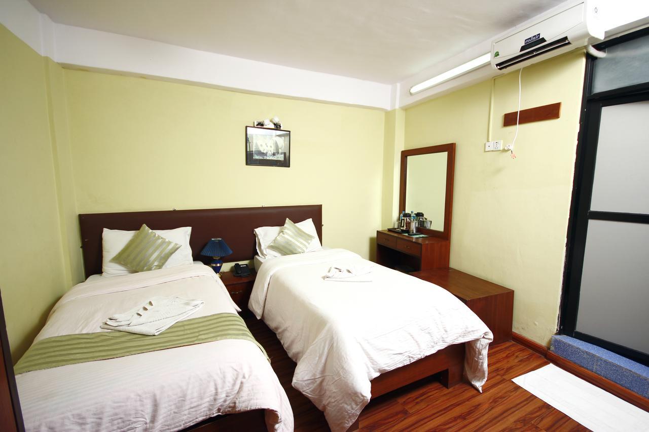 Classic Nepal Hotel Katmandou Extérieur photo