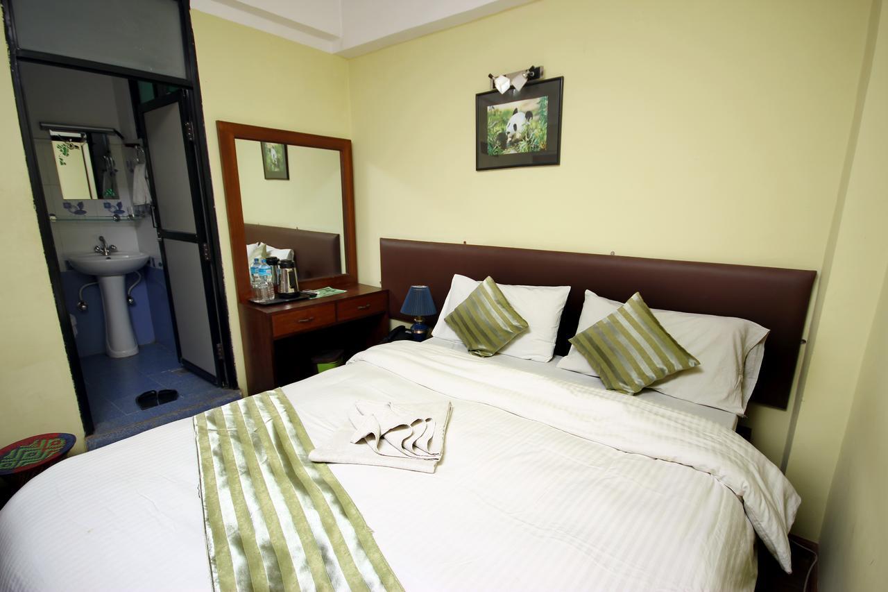 Classic Nepal Hotel Katmandou Extérieur photo