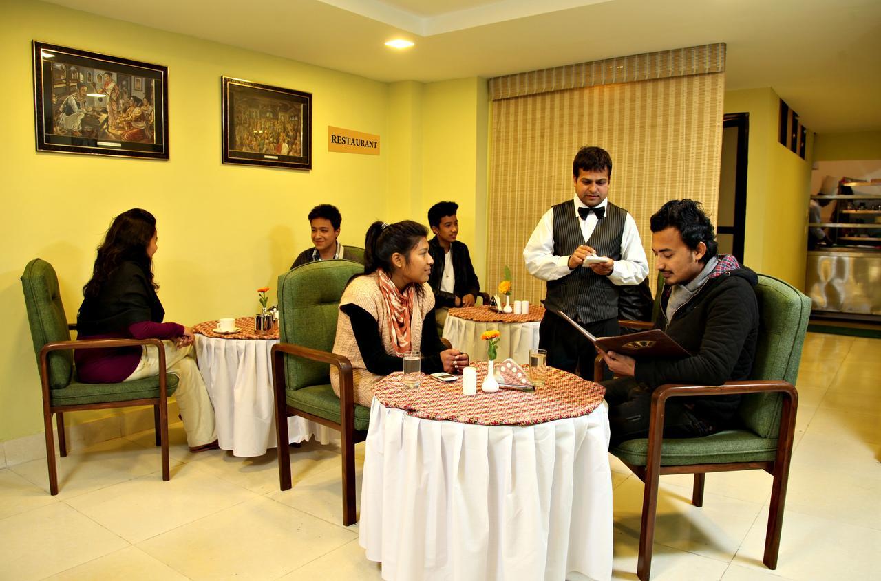 Classic Nepal Hotel Katmandou Extérieur photo